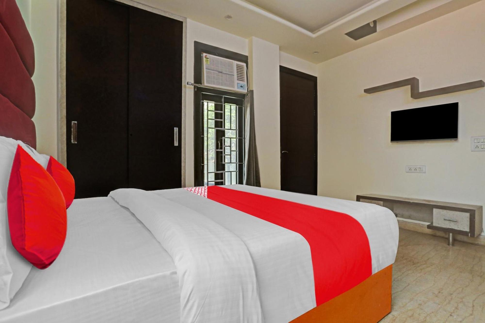 Hotel O Golden Key Inn Punjabi Bagh Nuova Delhi Esterno foto