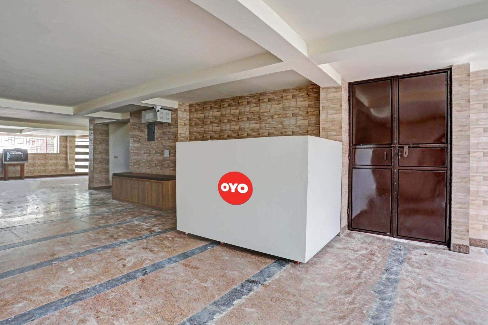 Hotel O Golden Key Inn Punjabi Bagh Nuova Delhi Esterno foto